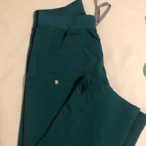 FIGS Green Cargo Scrub Pants Size L
